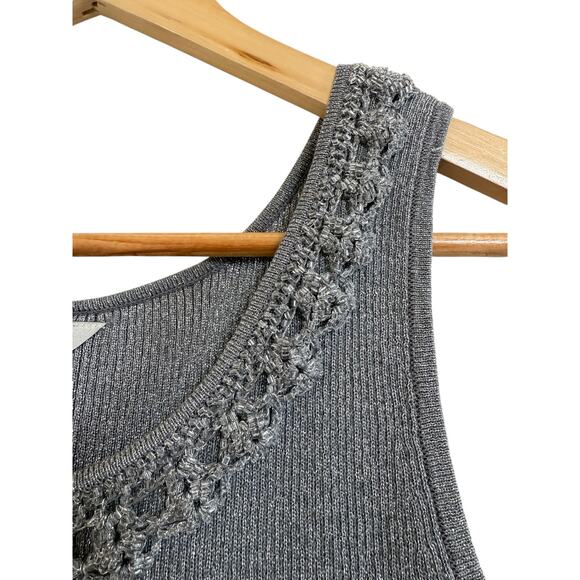 Nygard Collection Women’s Sleeveless Silver Metallic Silk Blend Blouse Small - Picture 2 of 7